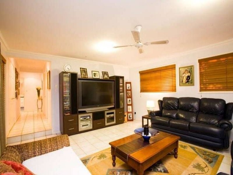 56 Sunset Place, Carindale QLD 4152