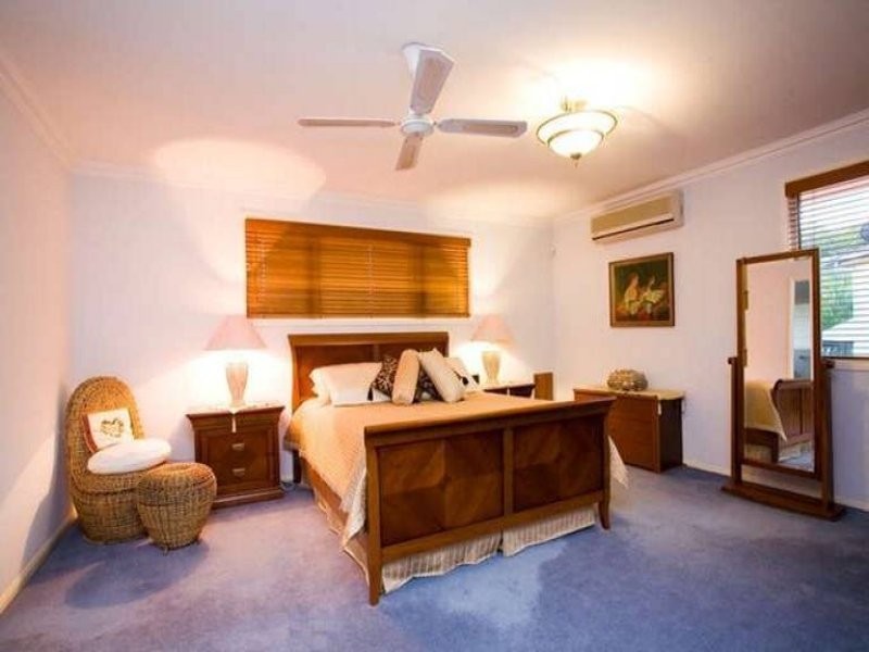 56 Sunset Place, Carindale QLD 4152