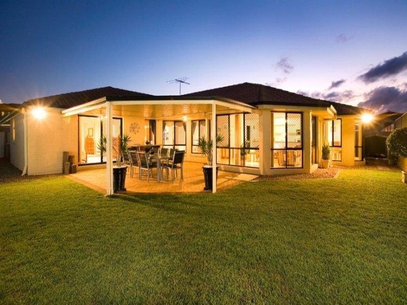 48 Kenilworth Pl, Carindale QLD 4152