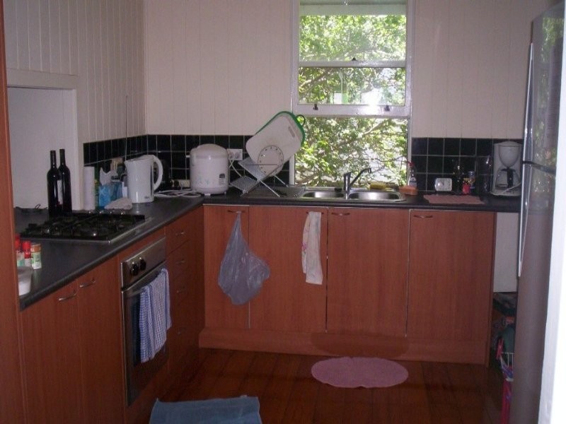 1215 Stanley Street East, Coorparoo QLD 4151