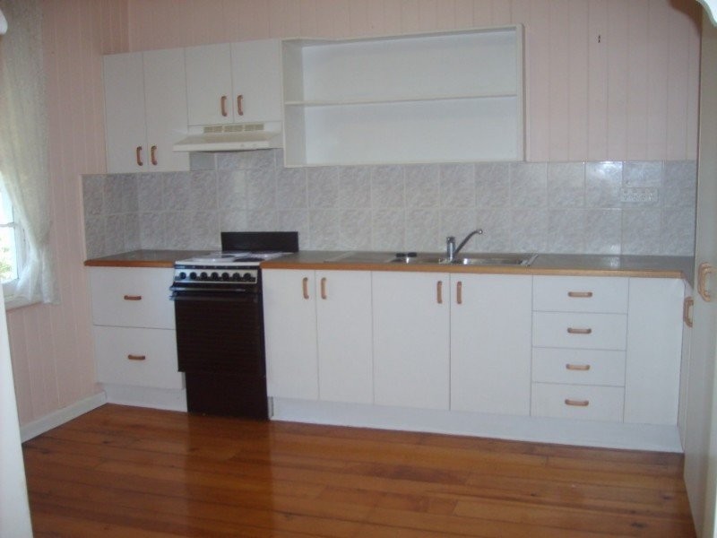 10 Muir St, Cannon Hill QLD 4170