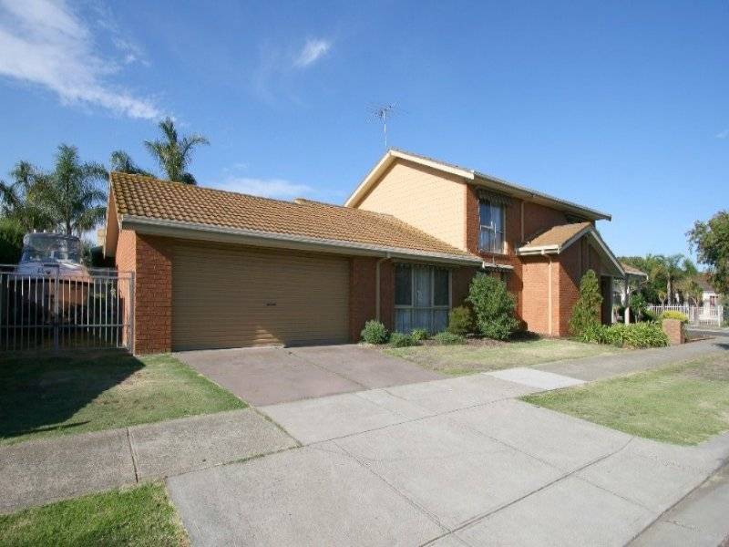 12 Nurten Parade, Aspendale Gardens VIC 3195