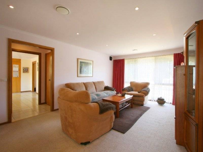 12 Nurten Parade, Aspendale Gardens VIC 3195