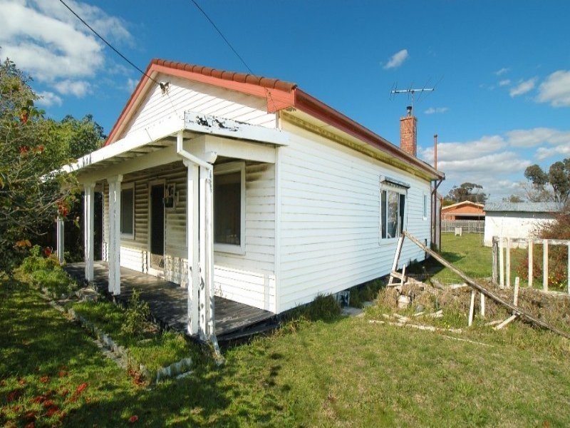 28 Woodbine Grove, Chelsea VIC 3196