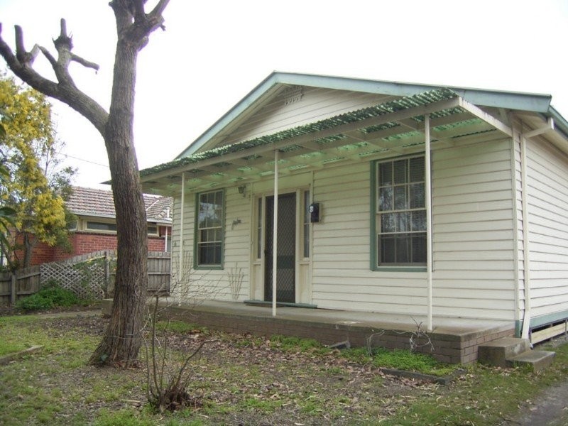 12 McKenzie Street, Seaford VIC 3198