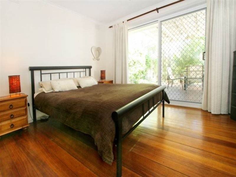 19 Henry Crescent, Seaford VIC 3198