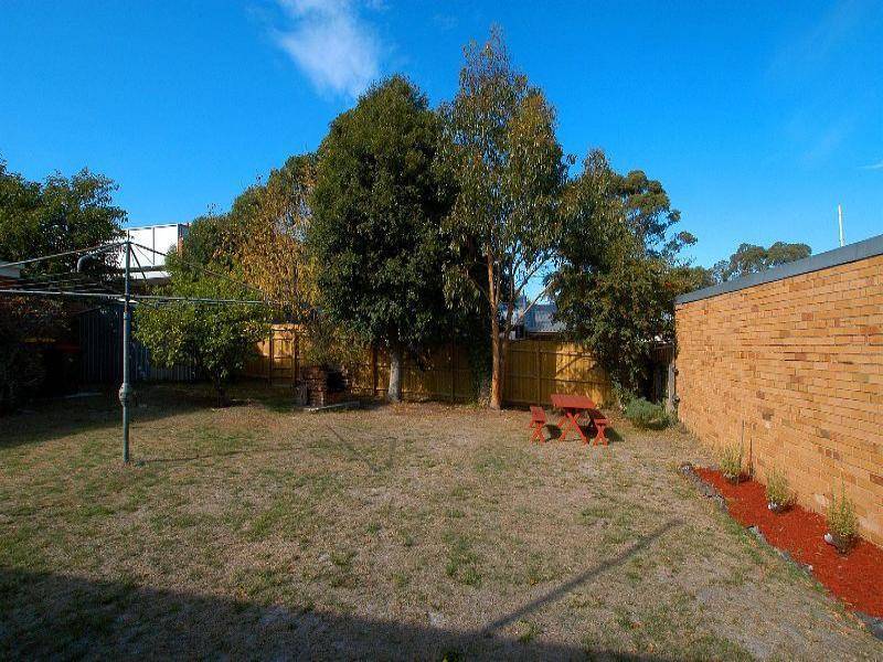 14 Berkefeld Court, Cheltenham VIC 3192