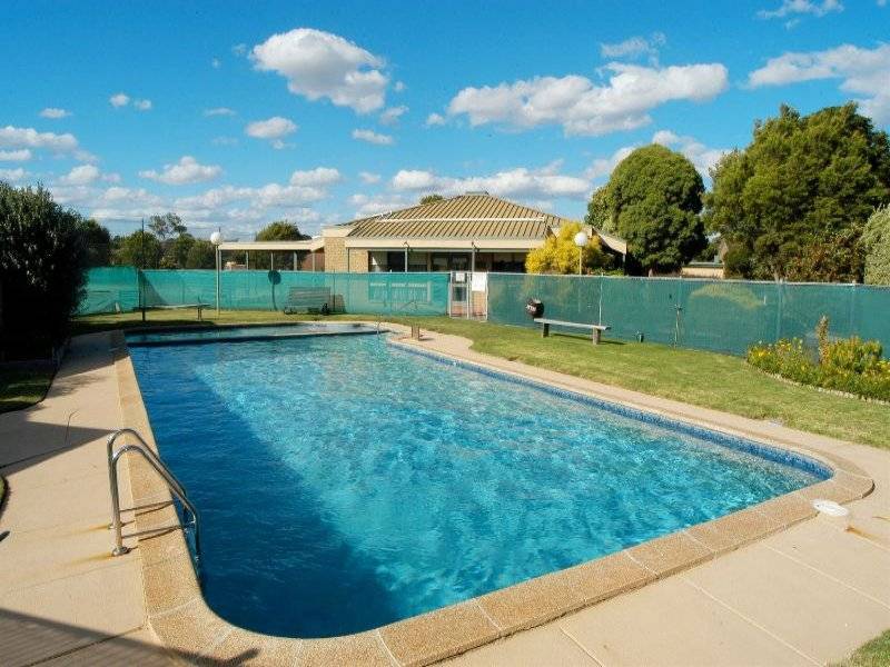 12 Bernard Street, Cheltenham VIC 3192