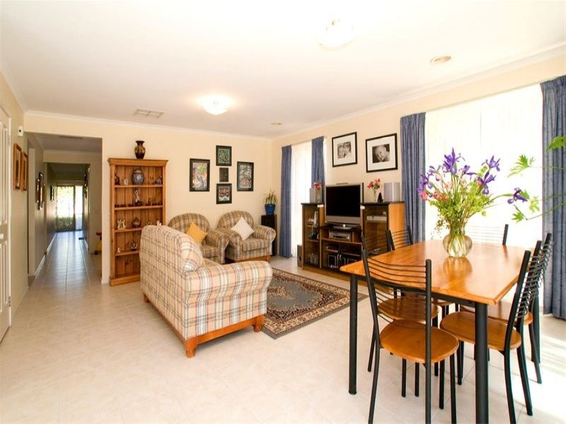 23 Kingsland Close, Dingley Village VIC 3172