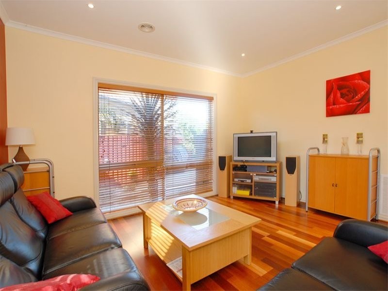 24 Baltusrol Circuit, Heatherton VIC 3202