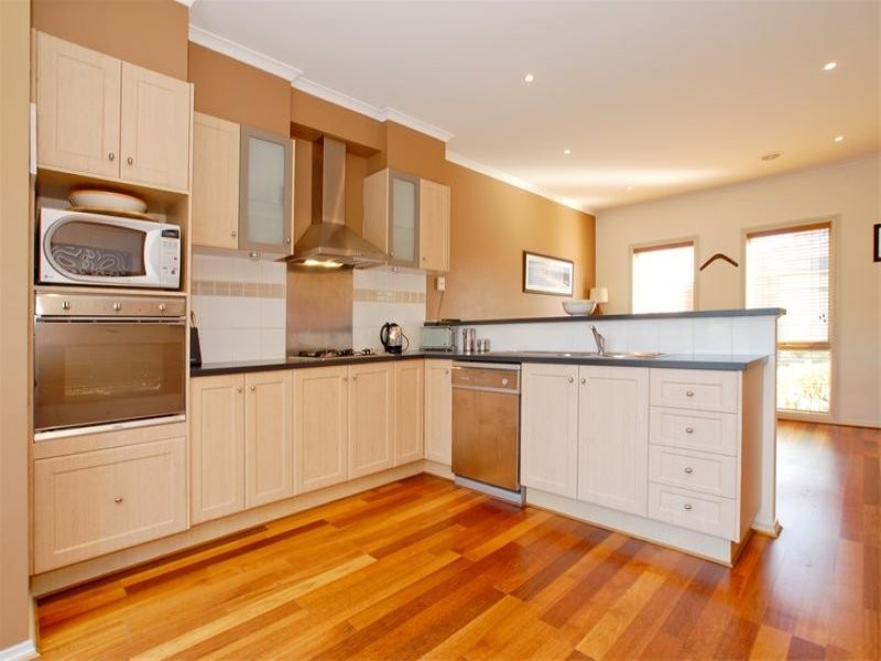24 Baltusrol Circuit, Heatherton VIC 3202