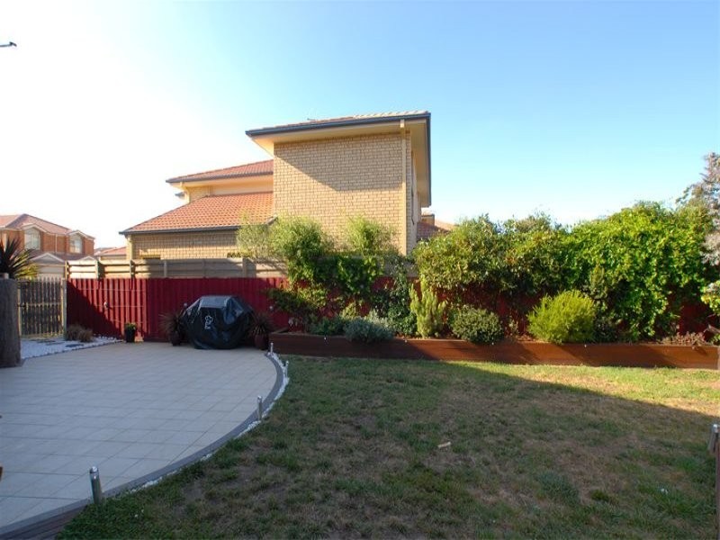 24 Baltusrol Circuit, Heatherton VIC 3202