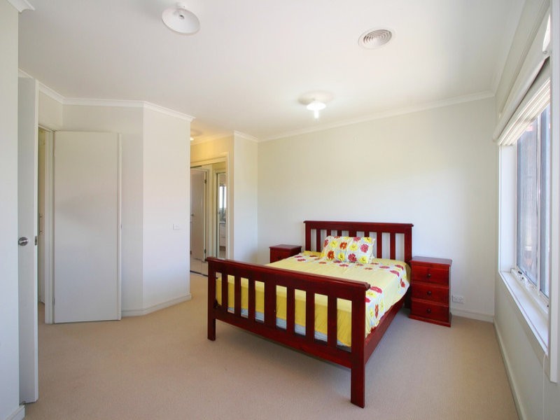 6 Spyglass Close, Heatherton VIC 3202