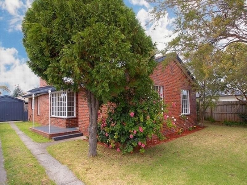 24 Eunice Drive, Cheltenham VIC 3192