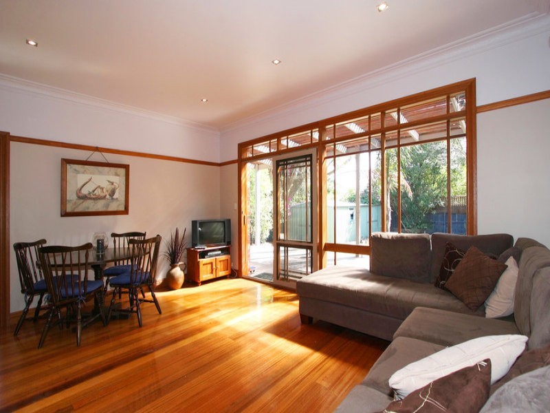 71 Evesham Road, Cheltenham VIC 3192