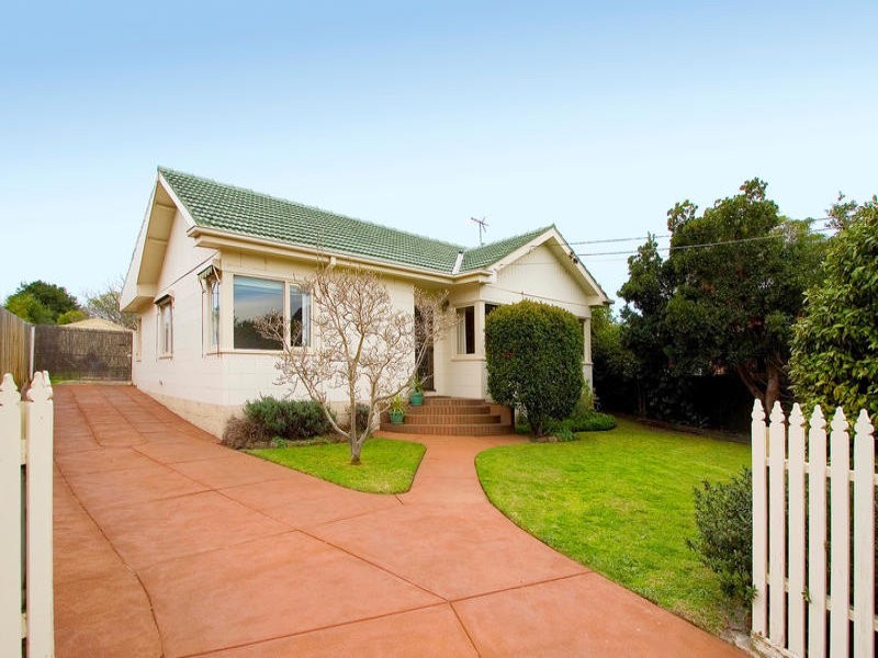 1 Booker Street, Cheltenham VIC 3192