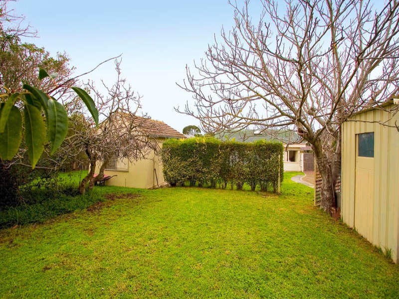 1 Booker Street, Cheltenham VIC 3192