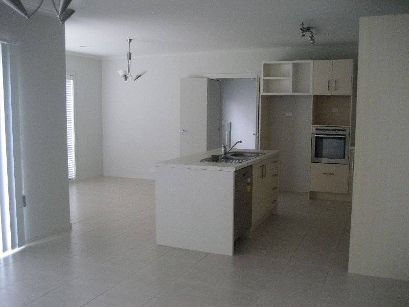 3 Amber Close, Springvale South VIC 3172