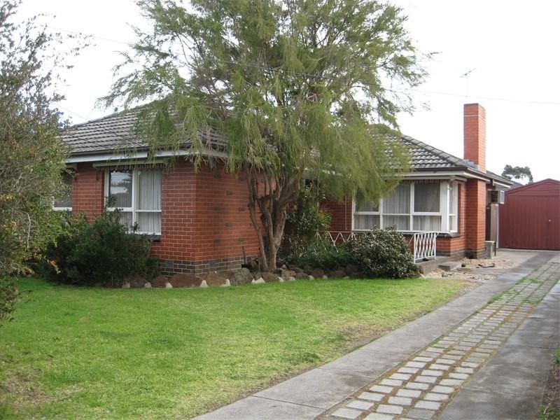 19 Lincoln Drive, Cheltenham VIC 3192