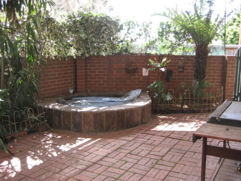 143 Park Road, Cheltenham VIC 3192