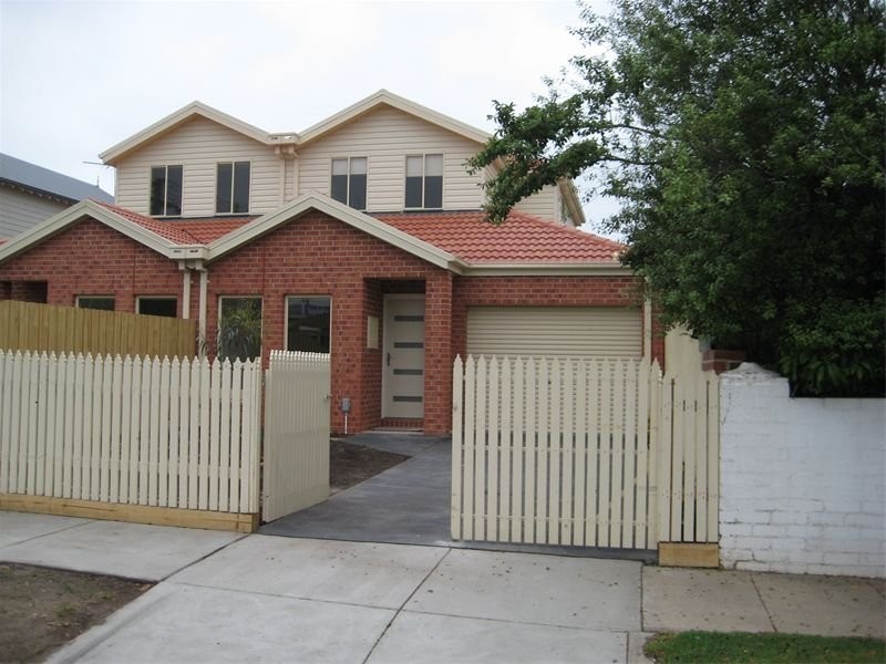 10 Sinclair Street,, Cheltenham VIC 3192