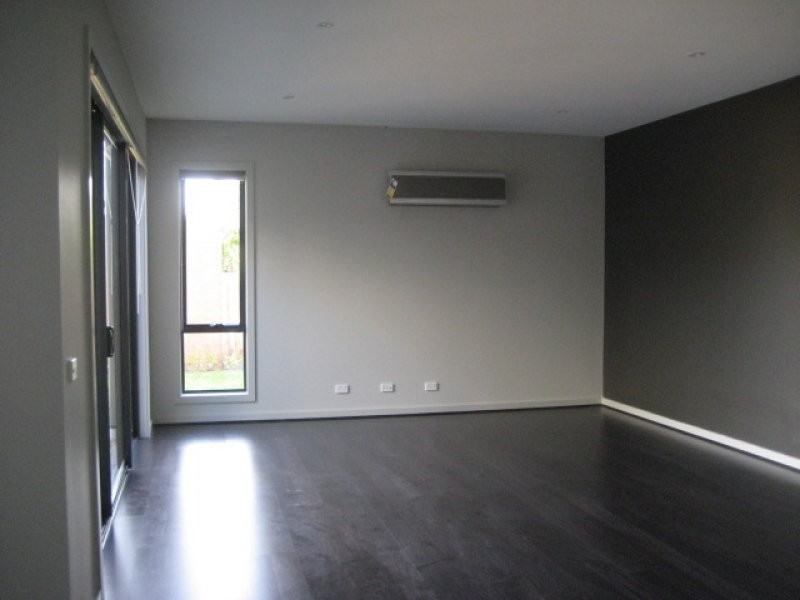 14 Evergreen Circuit, Cheltenham VIC 3192