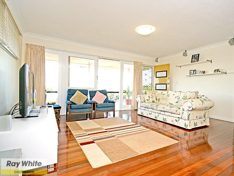 668 Robinson Rd, Aspley QLD 4034