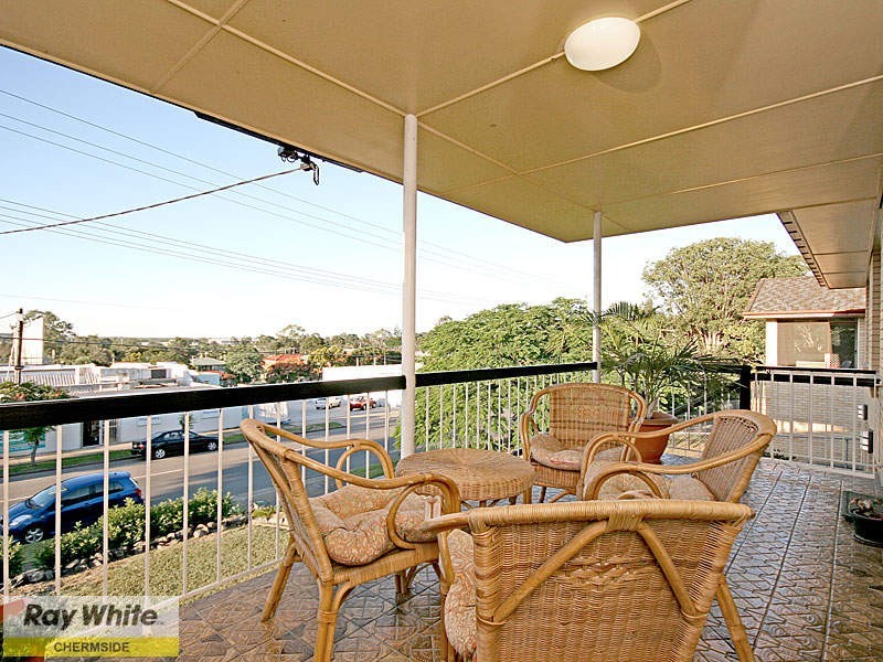 668 Robinson Rd, Aspley QLD 4034