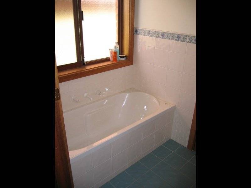 17A Beare St, Clare SA 5453