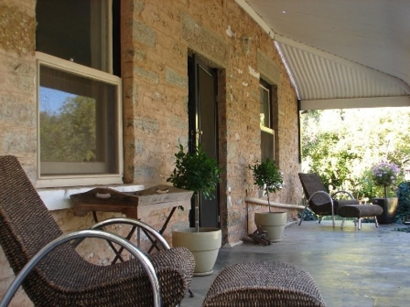 1 Elder Street, Auburn SA 5451