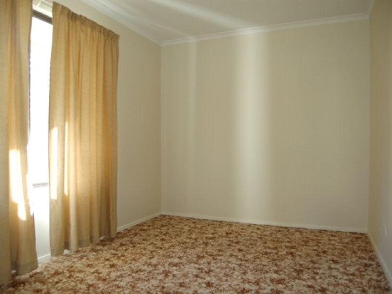 15 Geddes Avenue, Clare SA 5453