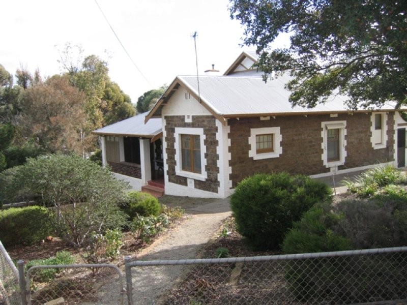 2 View Street, Burra SA 5417