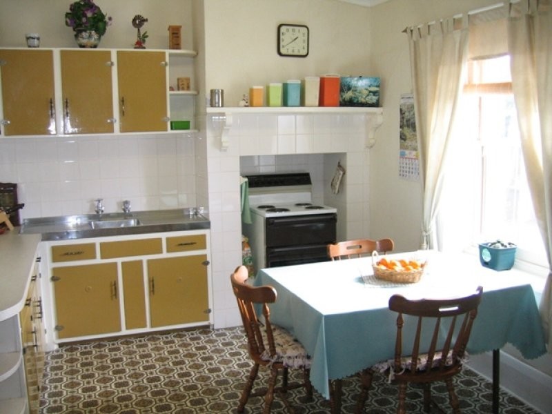 2 View Street, Burra SA 5417