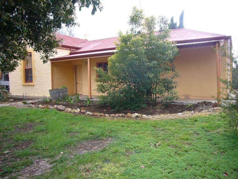 8 Masters Street, Riverton SA 5412