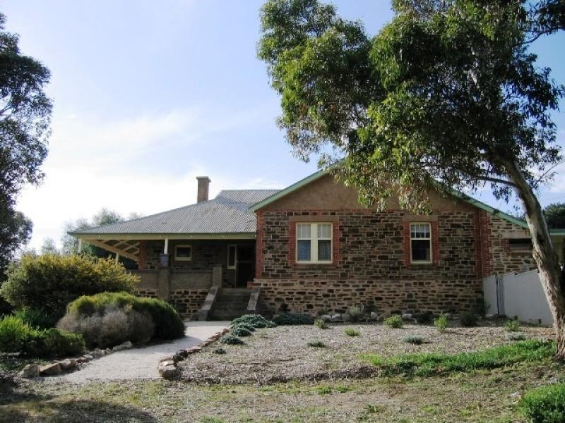 1 Lelante Street, Burra SA 5417