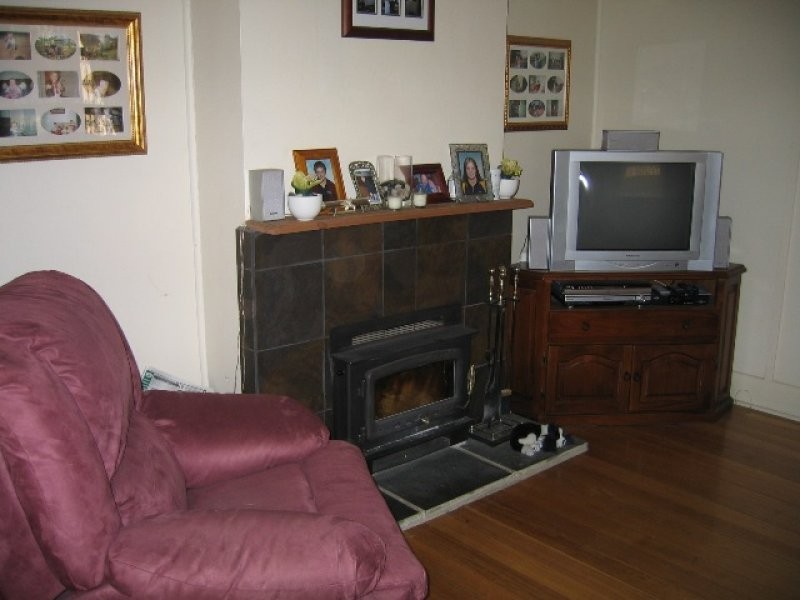 8 West Terrace, Clare SA 5453