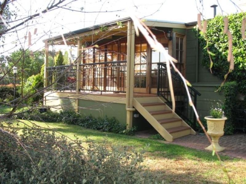 28-30 Ayers Street, Burra SA 5417