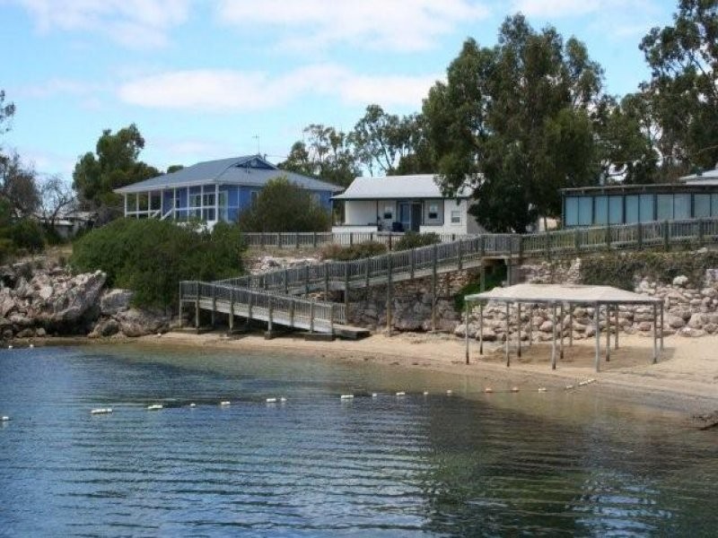 147 Esplanade, Coffin Bay SA 5607