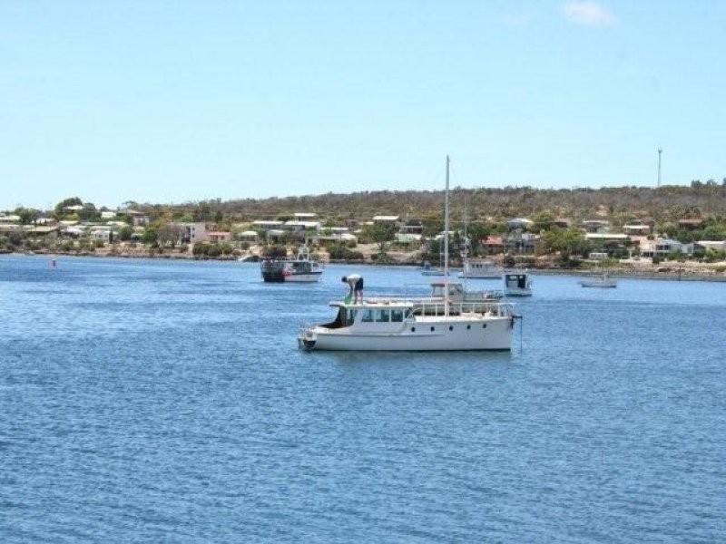 147 Esplanade, Coffin Bay SA 5607