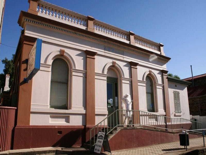 19 Commercial Street, Burra SA 5417