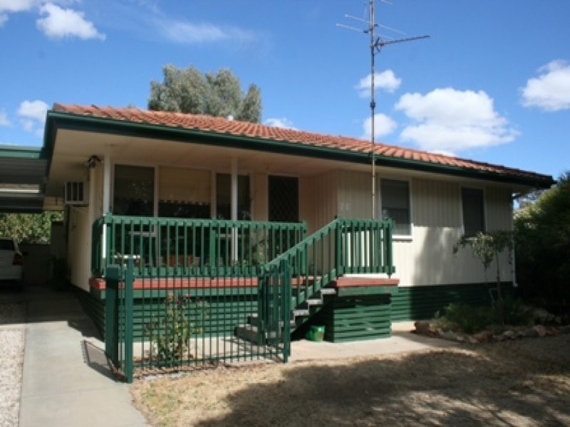 26 Phoenix Avenue, Clare SA 5453