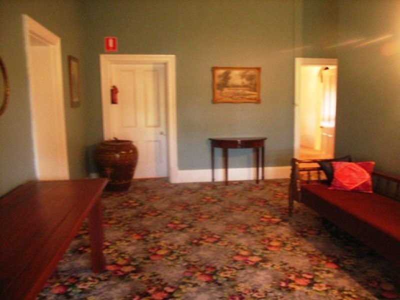 16 Tregony Street, Burra SA 5417