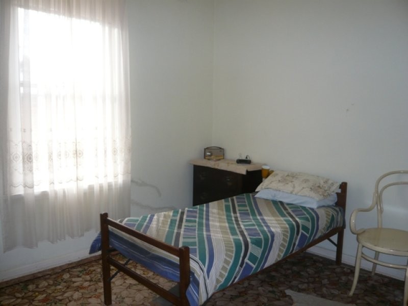 6 West Terrace, Clare SA 5453