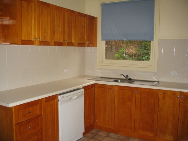 30 Essington Avenue, Clare SA 5453