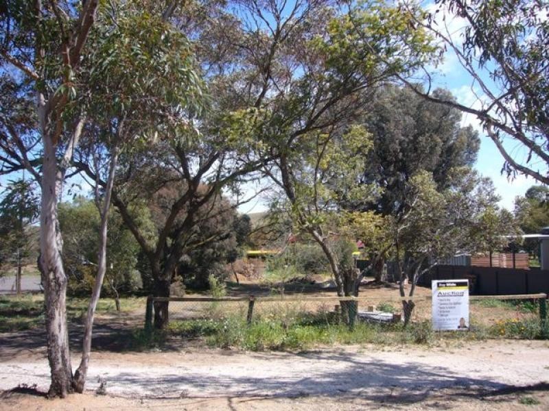 14a Smelts Road, Burra SA 5417