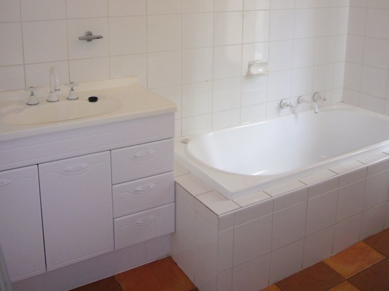 8 Masters Street, Riverton SA 5412