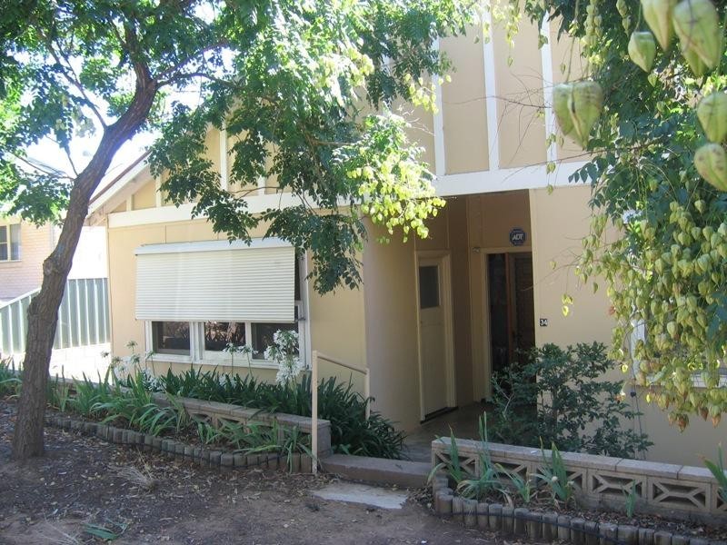 34 West Terrace, Clare SA 5453