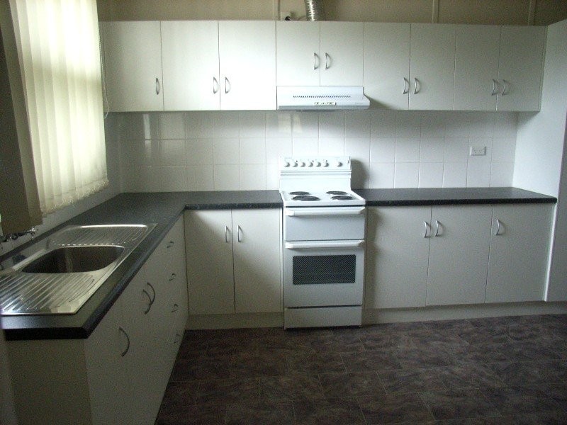 37 Essington Avenue, Clare SA 5453