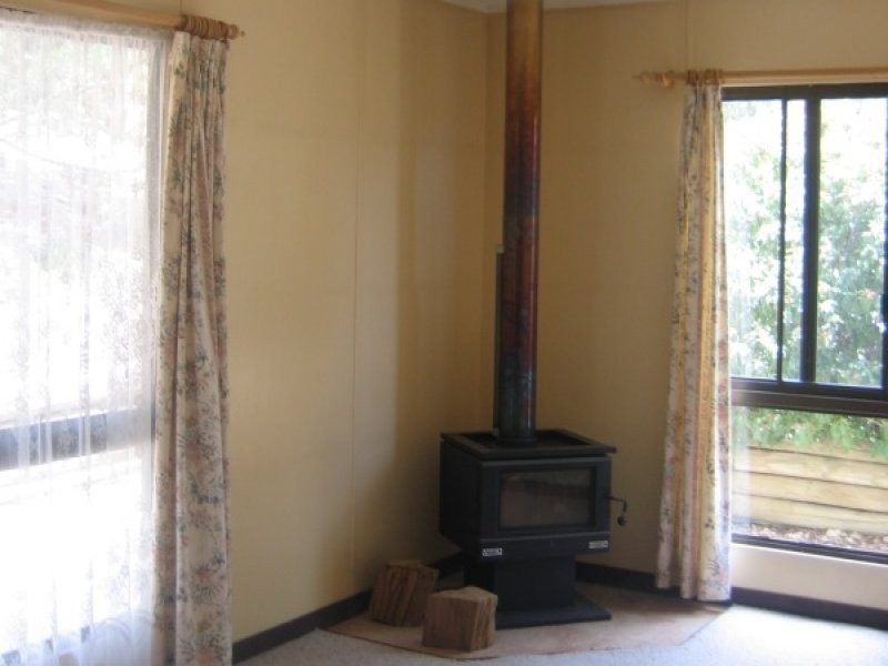 17 Henry Street, Clare SA 5453