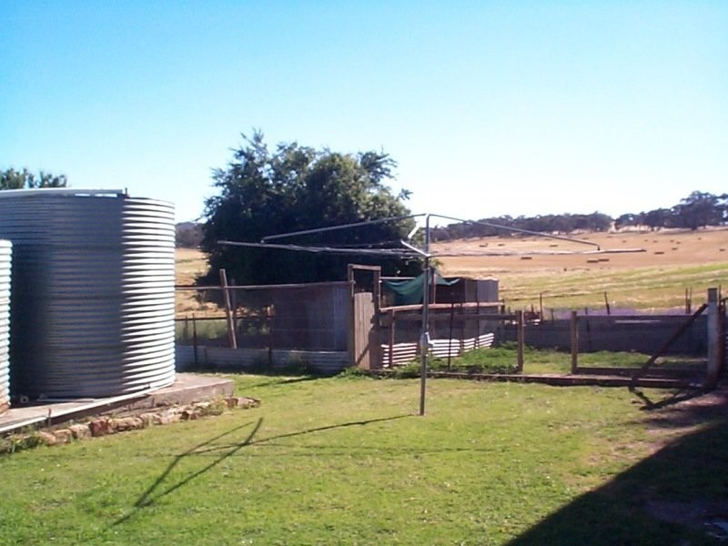 1 MacDonald Road, Stanley Flat SA 5453